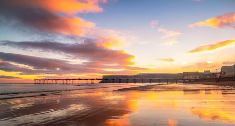 Sea Forever Oceanfront Home Perfectly Saltburn エクステリア 写真